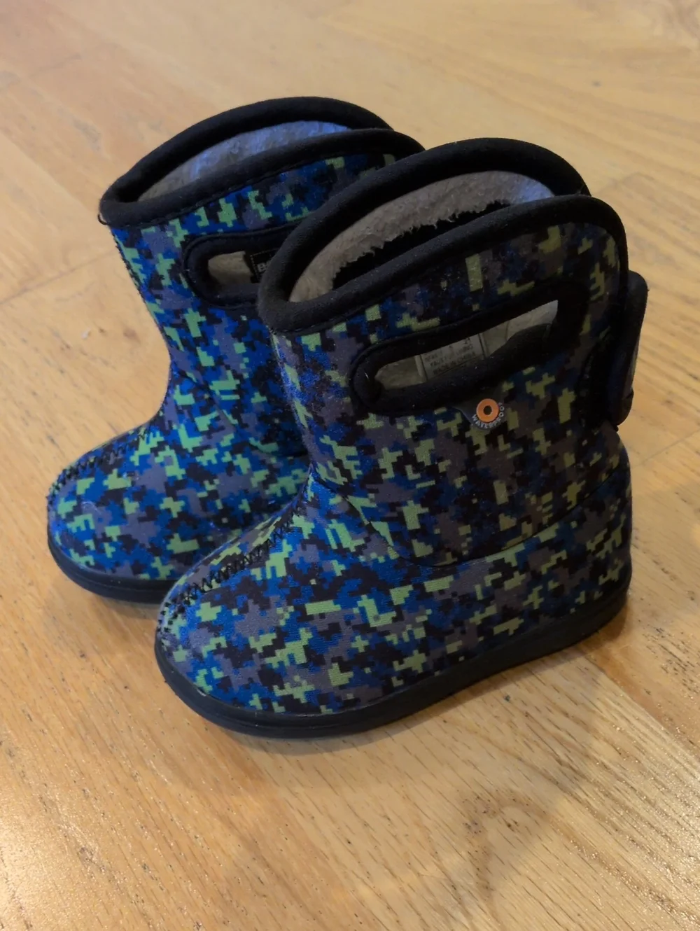 BOGS Blue Pixel Camo Winter Pull-On Boots